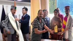 33 साल वर्दी की जिम्मेदारी निभाकर कंपनी कमांडर दिनेश ठाकुर हुए सेवानिवृत्त, डीजी डिस्क अवार्ड से हो चुके हैं सम्मानित
