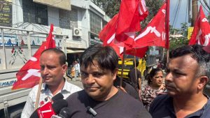 नाहन में CPM ने फूंका मुख्य चुनाव आयुक्त का पुतला, मतदाता सूची में नाम हटाने को लेकर केंद्र सरकार पर साधा निशाना