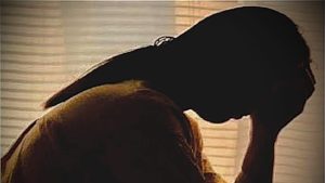 crime, women crime हिमाचल प्रदेश के जिला हमीरपुर में पेइंग गेस्ट (पीजी) में रह रही छात्राओं के साथ अश्लील हरकतें करने और उन्हें परेशान करने का मामला सामने आया है।