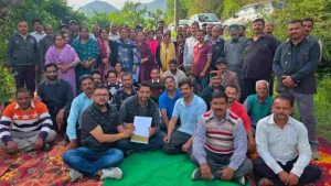 जिला सिरमौर में पंचायत चुनावों के बीच सर्वसम्मति की तस्वीर लगातार मजबूत होती दिख रही है। शिलाई विधानसभा क्षेत्र की टटियाना पंचायत के बाद अब पच्छाद विधानसभा क्षेत्र की ग्राम पंचायत दाड़ो देवरिया भी निर्विरोध चुन ली गई है।