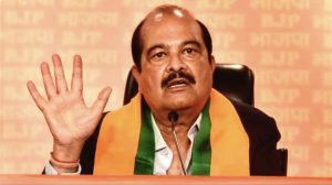 भाजपा के राज्यसभा सांसद एवं वरिष्ठ नेता हर्ष महाजन ने विमल नेगी (Vimal Negi) प्रकरण में सीबीआई (CBI) द्वारा अदालत में दायर चार्जशीट (Chargesheet) को कांग्रेस सरकार के चेहरे से नकाब हटाने वाला दस्तावेज बताते हुए कहा कि अब प्रदेश की जनता समझ चुकी है कि आखिर इस पूरे मामले में सच्चाई को दबाने और दोषियों को बचाने का प्रयास कौन कर रहा था।