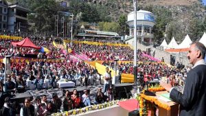 देवताओं के नजराने में 5 प्रतिशत, बजंतरियों के मानदेय में 10 प्रतिशत की बढ़ोतरी; कुल्लू दशहरे के मंच से CM ऐलान