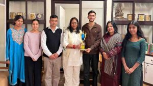 एचपीयू युवा महोत्सव में राजगढ़ कॉलेज के अक्षित ने लहराया परचम, लोकगीत एकल गायन में हासिल किया ये रैंक