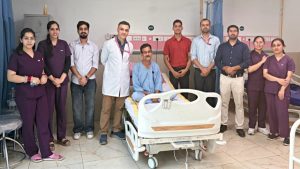 ट्यूमर शरीर की प्रमुख नस इन्फीरियर वेना कावा से विकसित हुआ था और मुख्य धमनी एब्डोमिनल एओर्टा के बेहद करीब और उससे मजबूती से जुड़ा हुआ था।