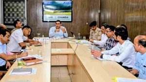 चंबा में जिला स्तरीय नार्को समन्वय समिति की बैठक उपायुक्त मुकेश रेपसवाल की अध्यक्षता में आज राष्ट्रीय सूचना एवं विज्ञान केंद्र के वीडियो कॉन्फ्रेंस कक्ष में नार्को समन्वय समिति की जिला स्तरीय बैठक का आयोजन किया गया।
