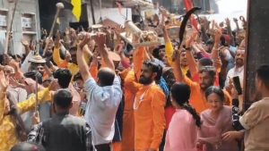 पंचमी के पावन अवसर पर गिरिपार के पश्मी गांव में आयोजित महासू पंचमी का दो दिवसीय महाजागरण धार्मिक आयोजन से कहीं आगे बढ़कर हिमाचल और उत्तराखंड की साझा देव संस्कृति का विराट उत्सव बन गया।