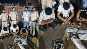 दौरान कार से 9.02 ग्राम हेरोइन, इलेक्ट्रॉनिक कांटा, खंजर समेत नशा तस्करी से जुड़ा सामान बरामद हुआ। नशा तस्करी के इस मामले में पुलिस ने कार में सवार तीन अन्य आरोपियों को हिरासत में लिया है।