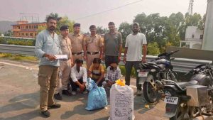 चूरापोस्त की खेप के साथ पकड़े गए आरोपी। नशा तस्करी के खिलाफ बड़ी कार्रवाई करते हुए एसआईयू (SIU) नाहन की टीम ने पांवटा साहिब क्षेत्र में 13 किलो 680 ग्राम चूरापोस्त बरामद की है।