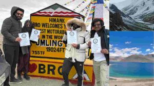 लगभग 19,024 फीट (5,798 मीटर) की ऊंचाई पर स्थित यह दर्रा भारत के लद्दाख क्षेत्र में भारत-चीन सीमा के नजदीक चिसुमले और डेमचोक को जोड़ता है। अत्याधिक ऊंचाई, बर्फीली हवाएं, कठिन रास्ते और बेहद कम ऑक्सीजन स्तर के कारण यह सफर दुनिया के सबसे चुनौतीपूर्ण एडवेंचर रूट्स में गिना जाता है।