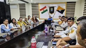 नाहन में पुलिस अधीक्षक कार्यालय के सम्मेलन कक्ष में वीरवार को उप पुलिस अधीक्षक (मुख्यालय) की अध्यक्षता में मासिक सड़क सुरक्षा बैठक और साइबर सुरक्षा एवं डिजिटल जागरूकता कार्यक्रम आयोजित किया गया।