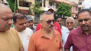 विधायक अजय सोलंकी ने वार्ड नंबर-1 से होकर गुजरने वाले मोक्षधाम मार्ग का निरीक्षण कर निर्माण कार्यों का जायजा लिया। इस दौरान उन्होंने अधिकारियों और स्थानीय लोगों से कार्य की प्रगति की जानकारी भी ली।