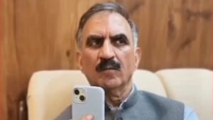 मुख्यमंत्री ने कहा कि परिवार के लिए यह बेहद कठिन समय है और प्रदेश सरकार सुखविंद्र रत्न के बारे में जानकारी जुटाने के साथ हरसंभव सहायता उपलब्ध करवाने के प्रयास कर रही है।