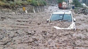 हिमाचल प्रदेश में मानसून ने तबाही मचा दी है। भारी बारिश, बाढ़ और भूस्खलन से अब तक 14 लोगों की मौत हो चुकी है, जबकि प्रदेश को करीब 16 करोड़ रुपये का नुकसान हुआ है।