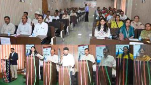 बिलासपुर में जिला पंचायत संसाधन केंद्र भवन के प्रशिक्षण हाॅल में आज जिला परिषद के नवनिर्वाचित सदस्यों के लिए शपथ ग्रहण समारोह का आयोजन किया गया। इस दौरान उपायुक्त बिलासपुर राहुल कुमार ने सभी 14 नवनिर्वाचित जिला परिषद सदस्यों को पद एवं गोपनीयता की शपथ दिलाई।