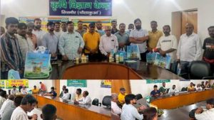 भारतीय कृषि अनुसंधान परिषद (ICAR), नई दिल्ली के स्थापना दिवस के अवसर पर कृषि विज्ञान केंद्र, धौलाकुआं सिरमौर में इफको के सहयोग से किसान परिचर्चा एवं कार्यशाला का आयोजन किया गया।