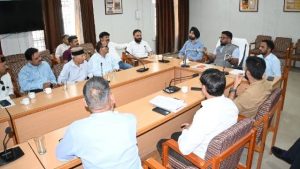 मिंजर मेले को लेकर बैठक अंतरराष्ट्रीय मिंजर मेला