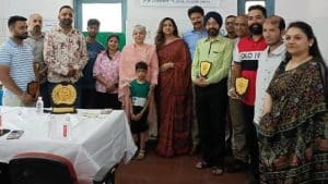 विश्व रक्तदाता दिवस के उपलक्ष्य में डॉ. वाई.एस. परमार राजकीय चिकित्सा महाविद्यालय नाहन के रक्तकोष विभाग द्वारा स्वैच्छिक रक्तदाताओं, सामाजिक संस्थाओं और गैर-सरकारी संगठनों के सम्मान में समारोह आयोजित किया गया।