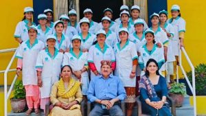 यूको ग्रामीण स्वरोजगार प्रशिक्षण संस्थान (यूको आरसेटी) बिलासपुर की ओर से ग्राम पंचायत देयोली में 20 दिवसीय पापड़ और अचार उत्पादन प्रशिक्षण शिविर का आयोजन किया गया। इस प्रशिक्षण में विभिन्न स्वयं सहायता समूहों और बीपीएल परिवारों से जुड़े 25 लोगों ने भाग लिया।