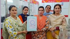 रक्षाबंधन पर्व को लेकर राजगढ़ की महिलाओं ने देश की सरहदों पर तैनात सैनिकों के प्रति स्नेह और सम्मान की अनूठी मिसाल पेश की है।