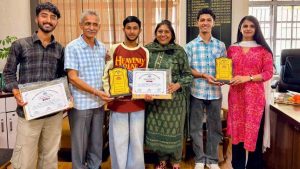 राजकीय महाविद्यालय राजगढ़ के विद्यार्थियों ने राज्य स्तरीय हिंदी पखवाड़े में अपनी प्रतिभा का लोहा मनवाते हुए महाविद्यालय का नाम रोशन किया है।
