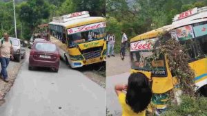राजगढ़ उपमंडल के सनोरा के समीप सोमवार दोपहर एक बड़ा सड़क हादसा उस वक्त टल गया, जब शिलाई से सोलन जा रही जीत कोच बस के अचानक ब्रेक फेल हो गए।