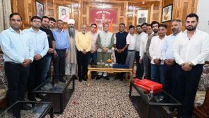 लघु उद्योग भारती कालाअंब इकाई के अध्यक्ष एवं युवा उद्योगपति अखिल महेश्वरी के नेतृत्व में प्रतिनिधिमंडल ने हिमाचल प्रदेश के राज्यपाल कविंद्र गुप्ता और उद्योग मंत्री हर्षवर्धन चौहान से अलग-अलग मुलाकात कर औद्योगिक क्षेत्र के विकास से जुड़े अहम मुद्दों को प्रमुखता से उठाया। दोनों मुलाकातों में प्रतिनिधिमंडल को सकारात्मक आश्वासन मिले।