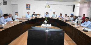 राज्यस्तरीय कोल डैम पुनर्वास मीटिंग राज्य स्तरीय कोल बांध विस्थापित एवं पुनर्वास सलाहकार समिति की समीक्षा बैठक गुरुवार को उपायुक्त कार्यालय बिलासपुर के बचत भवन में मंडलायुक्त मंडी आर. के. परुथी की अध्यक्षता में आयोजित हुई।