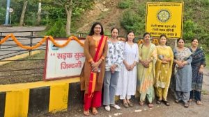 शहर की सुंदरता और नागरिक गौरव को बढ़ावा देने की दिशा में कदम बढ़ाते हुए रोटरी क्लब नाहन संगिनी ने नाहन-शिमला रोड पर झमीरिया में स्थित चौक का सौंदर्यीकरण करवाया। इस नवनिर्मित चौक का उद्घाटन समारोह हर्षोल्लास के साथ आयोजित किया गया।