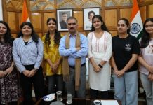 सीएम सुक्खू ने एचपीयू के शोधार्थियों और नादौन के विद्यार्थियों के साथ किया संवाद मुख्यमंत्री ने कहा कि प्रदेश को आधुनिक शिक्षा और कुशल मानव संसाधन का केंद्र बनाने के लिए राज्य सरकार प्रतिबद्धता से कार्य कर रही है।