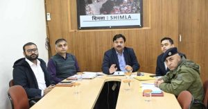 डीसी अनुपम कश्यप ने कहा कि पटवारी नशे के कारोबार में संलिप्त लोगों के बारे में रिपोर्ट एसडीएम को भेजेंगे और एसडीएम इसकी गहन निगरानी करें, ताकि नशे के कारोबार से अर्जित सम्पत्तियों की जांच कर कार्रवाई अमल में लाई जा सके।