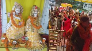 श्री कृष्ण जन्माष्टमी के पावन अवसर पर नाहन उपमंडल की आमवाला सैनवाला पंचायत के सैनवाला स्थित माता भद्रकाली मंदिर परिसर में श्री राधारानी और श्री बांके बिहारी की मूर्तियों की विधिवत स्थापना की गई।