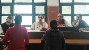 हिमाचल प्रदेश राज्य महिला आयोग हिमाचल प्रदेश राज्य महिला आयोग के सदस्यों की ओर से सोलन के उपायुक्त न्यायालय में स्वतंत्र रूप से मामलों की सुनवाई की गई।